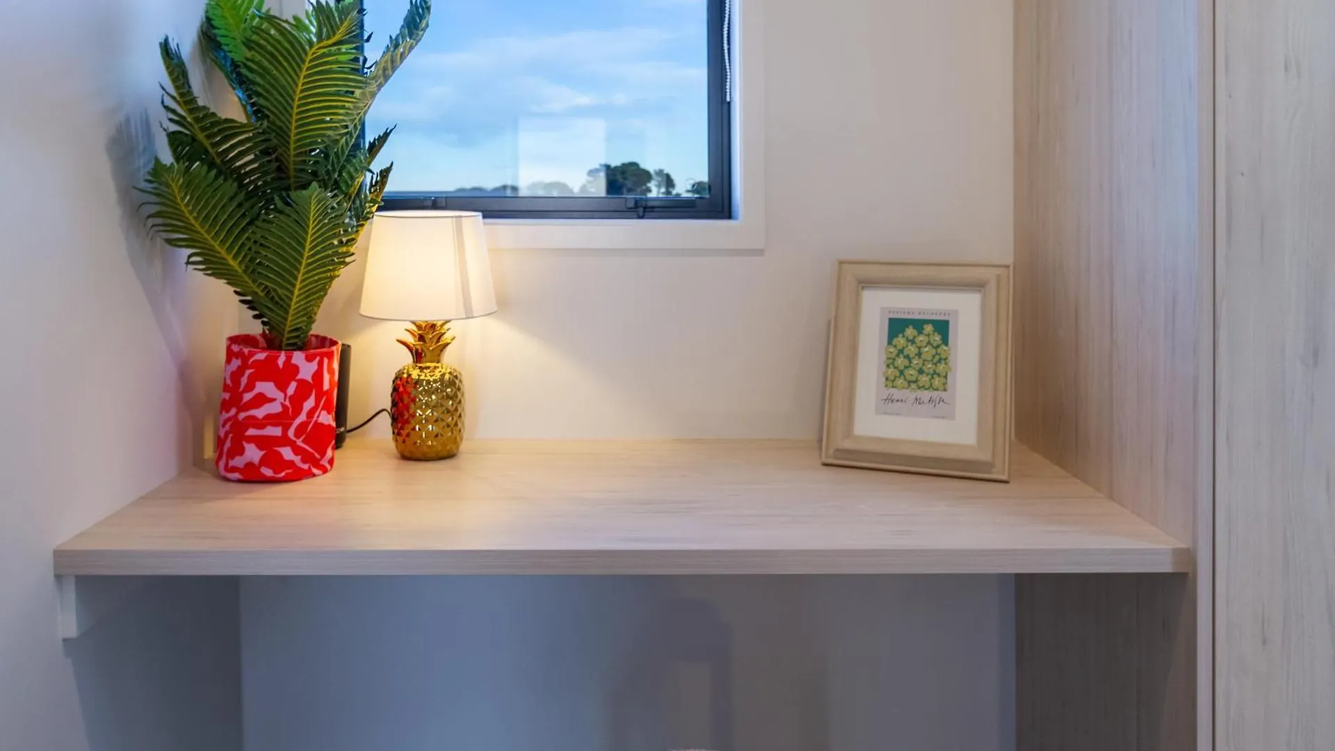 Beachfront 2Br Retreat With Stunning Views Christchurch 0*,