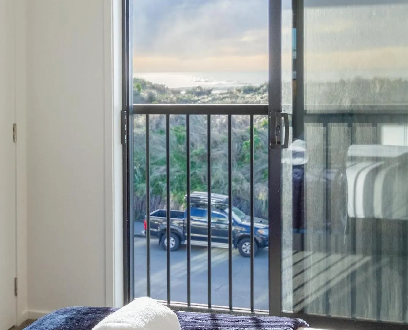 Apartment Beachfront 2Br Retreat With Stunning Views Christchurch